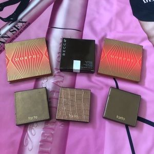 Bronzer lot